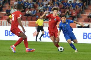 记者：国足主场对阵新加坡的世预赛本来想放鸟巢